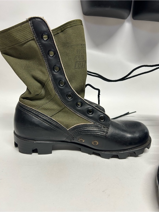 US Army 1965 NOS Vietnam Era Combat Jungle Boots Tropical Pattern C.I.C. 4 1/2 main image 9